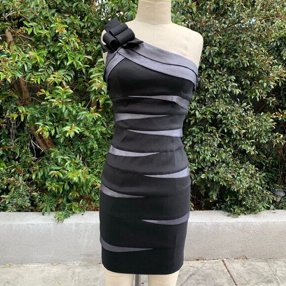 Betsy & Adam Taffeta One Shoulder Sheath Dress USA Made Black Gray Mini Women’s - Picture 1 of 9